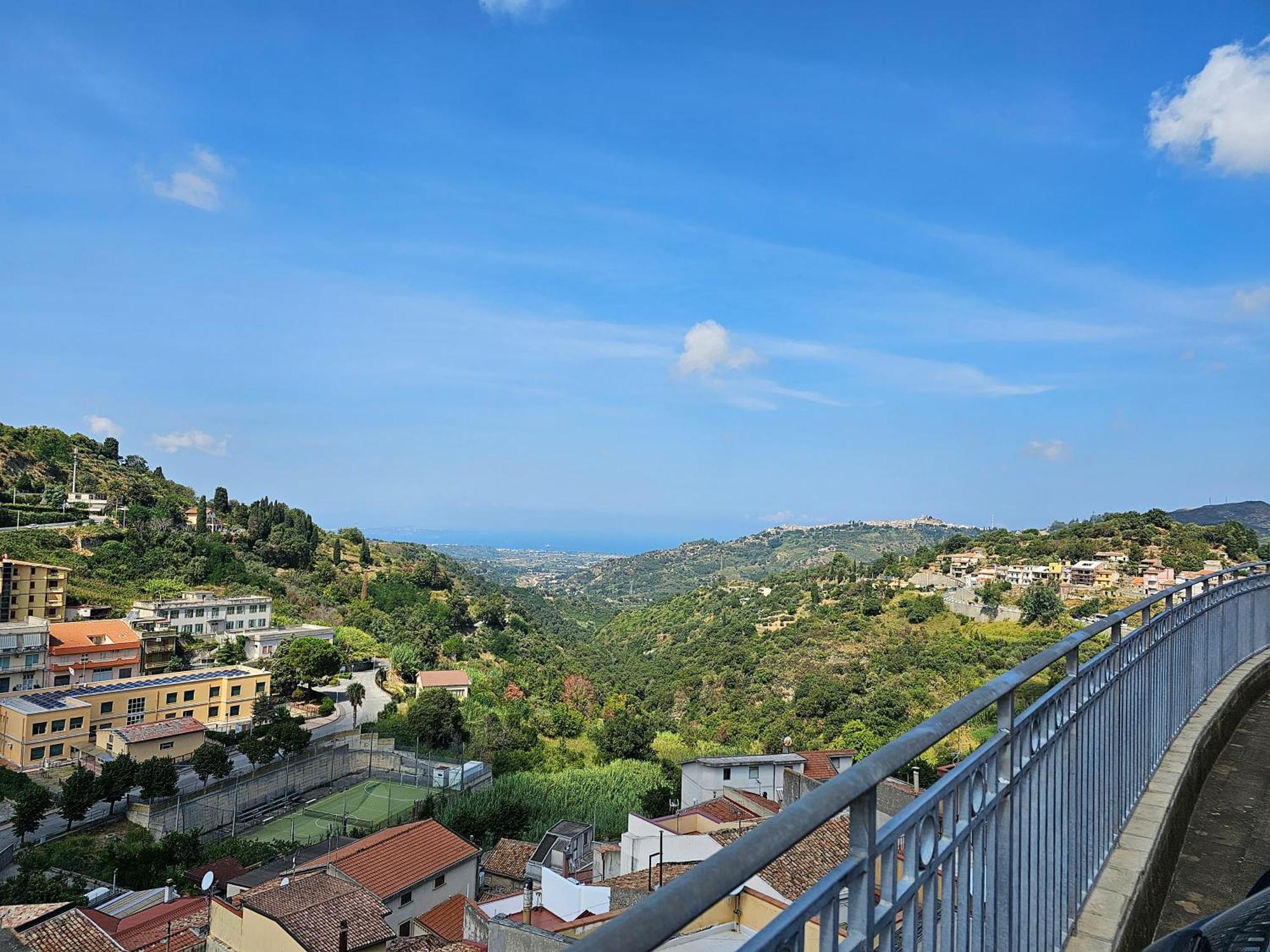 Portaterra - Spaziosa Casa Con Bella Vista E Giardino Monforte San Giorgio Экстерьер фото
